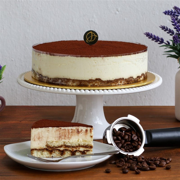 Mascarpone Tiramisu Cake