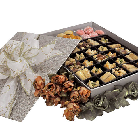 [3 Day Pre-Order] Azad Halal Food Tray - Cake, Cookies & Pistachio Nuts Baklavas