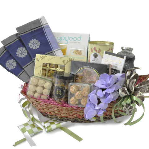 [3 Day Pre-Order] Dostluk Hamper - Raya Halal Samping Kain Tenun Gift Hamper